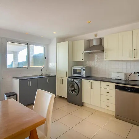 Beautiful In Gran Alacant With Kitchen Holiday home